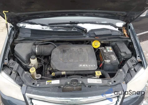 2014 Chrysler Town & Country Touring-L из США, поврежденный, VIN 2C4RC1CG7ER192107